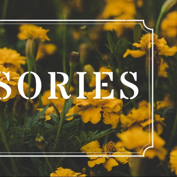 ACCESSORIES!!π§£π§¦π§€π©π§’ππβππππΆπ₯½πβοΈ - Picture 1 of 1